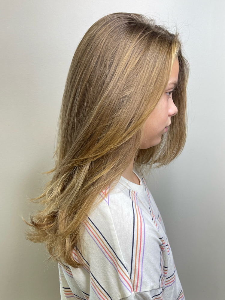 Girl's haircut and shampoo service at Precise Color N Cut in Alpharetta, Georgia